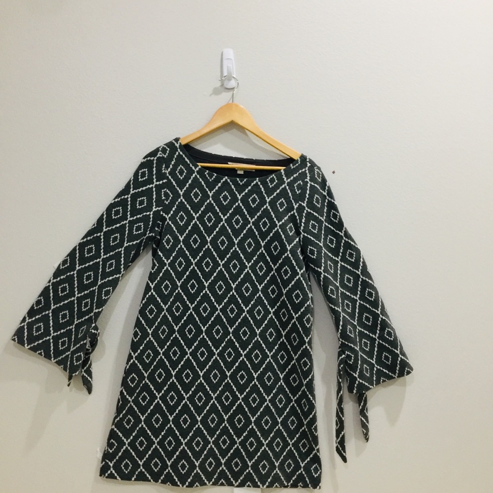 Gray bell sleeve dress